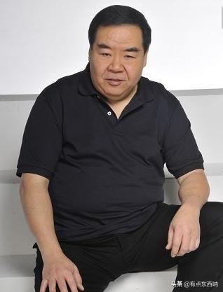 肥猫郑则仕，欠8000万债，还捐款50万，被遗忘晚