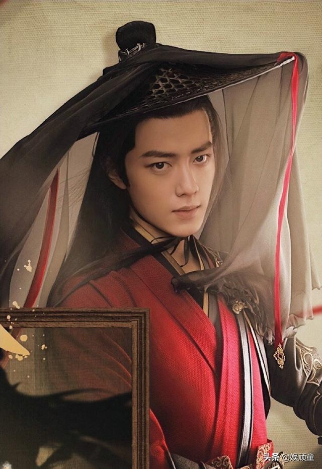 肖战获得金扫帚奖后，粉丝抠细节证明演技，知