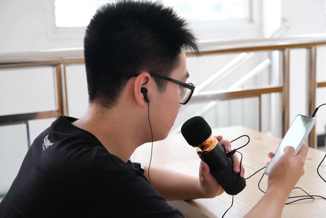 随身迷你KTV新体验，爱不释手的K歌麦克风音响神器