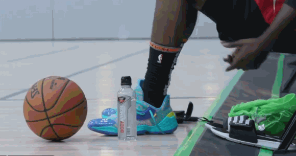 德帥透露威少最新狀況！哈登回歸場邊尬舞，原來拋投是這樣子練的！-黑特籃球-NBA新聞影音圖片分享社區