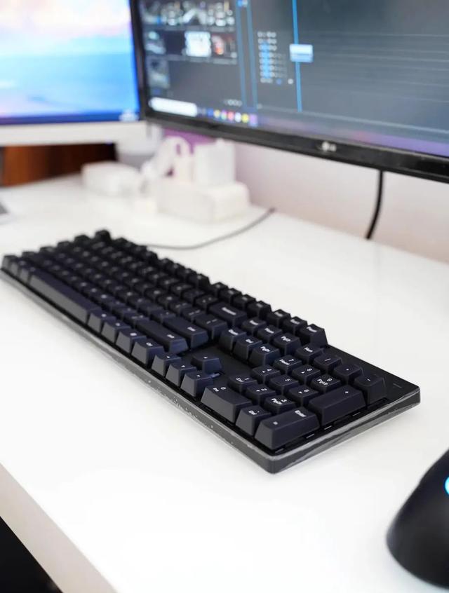 “年轻人的第一把机械键盘”，小米机械键盘到