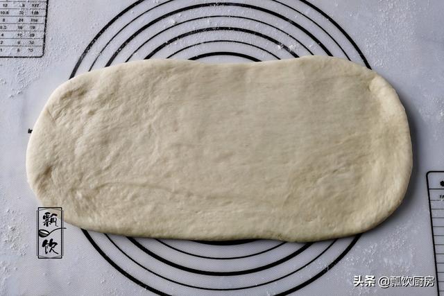 宝宝一只手能抓握的软甜小面包，暄软香甜不浪费，孩子吃着没扔头