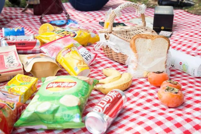 这几套搭配！带你搭出秋季N种风格