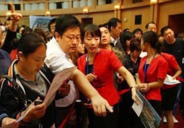房奴就要“翻身”了？国家一锤定音，21万亿房贷