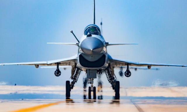 歼10出口最大障碍是它，头号对手威胁全面制裁，