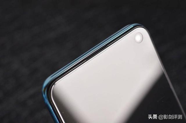 发烧友眼中的性价比水桶旗舰机：HIFI音质+长续航