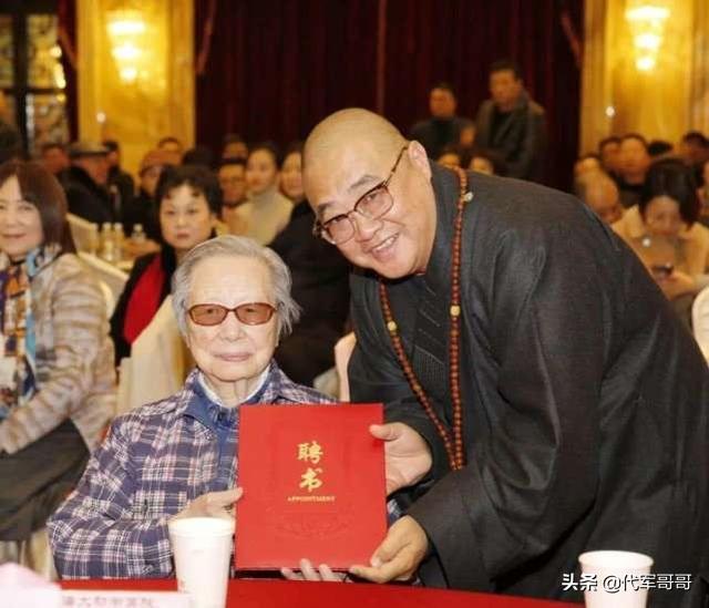 又一位98岁艺术大师去世！曾经历三次磨难，中国画坛痛失领军人物