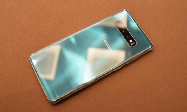 预算只有2000多？没问题，这3部旗舰足够你用了