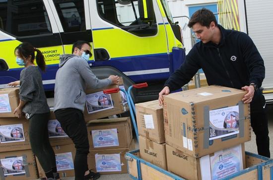 捐了足足4万个口罩，英国华人受害案仍然飙升，3个月至少267起