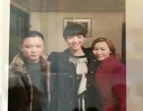 沈腾爸爸长得也太白马王子了吧？陈冠希爸爸同性男友个个颜值逆天