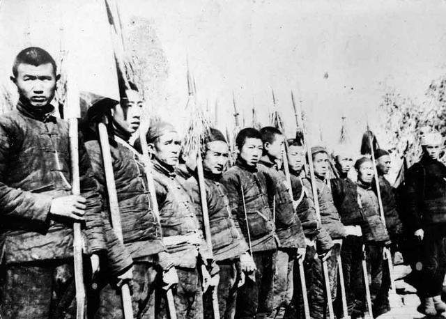 敌后游击队（少见的抗战图集）