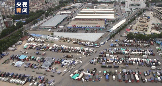 新發地市場內部畫面曝光：肉類完全腐爛，菌類大廳冷庫危險源較多