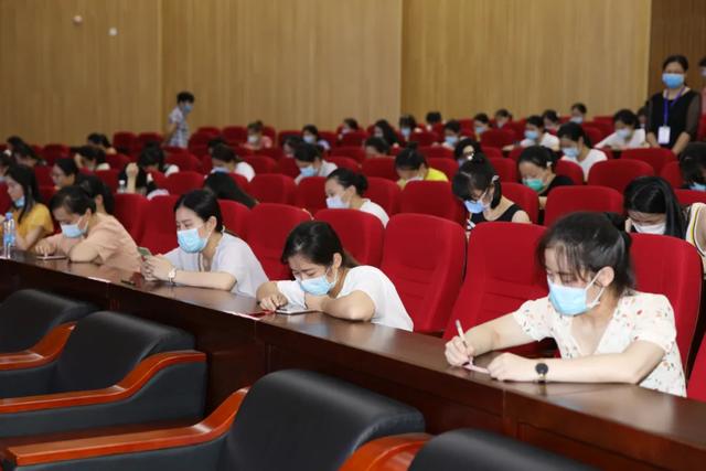 以赛促学，以学促长，展护理风采