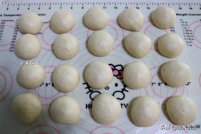 ​做面包，用它和面，面包柔软拉丝，放3天也不硬，比买的好吃