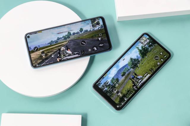 麒麟985与骁龙865，王者吃鸡QQ飞车游戏帧率摆你面