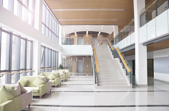 学生宿舍还有跃层双人间，眉山这所大学让隔壁学校羡慕哭了