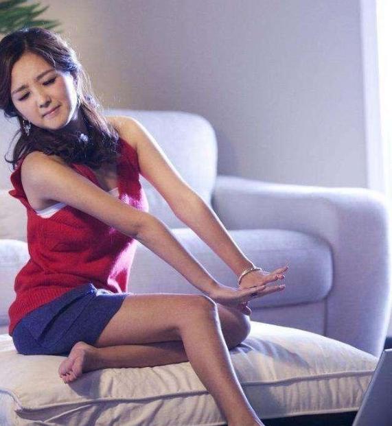 6个男人无缝衔接，五年生3娃，何洁的人生可不止