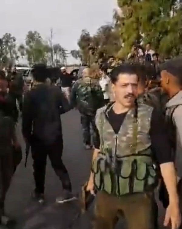 叙利亚后方“起火”，政府军和伊朗人发出战争