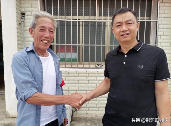 湖北武穴陈昌明：“大家，辛苦了！御江集团看你们来啦！”