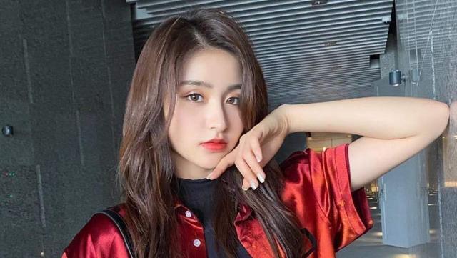 虞书欣获资源补偿，出道两月资源实现反超，其余婧妹开始后继无力