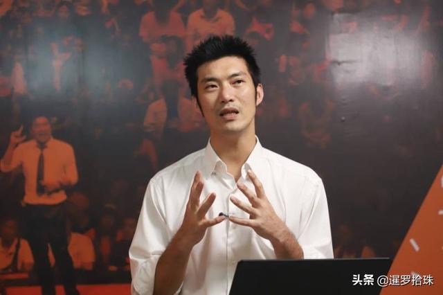 塔纳通公开要求巴育辞职，却遭泰国精英斥责：“唯恐天下不乱！”