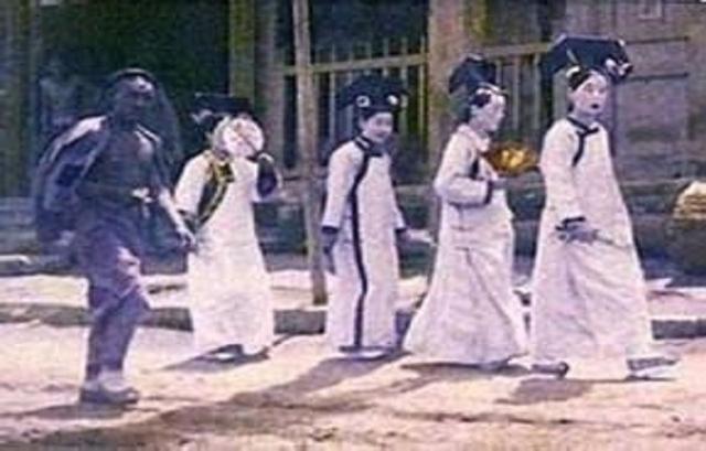 王朝灭亡后，漂亮的宫女为何无一人敢娶？百姓回答的原因太现实