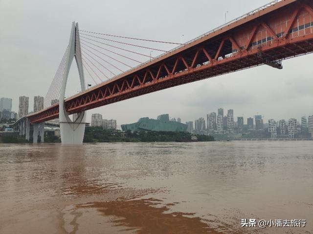 重庆本地人不爱去的3个4A级景区，外地游客却蜂拥而至