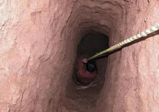 河南发现4200年前盗洞，挖出一条“松石龙”，专家：夏朝真的存在