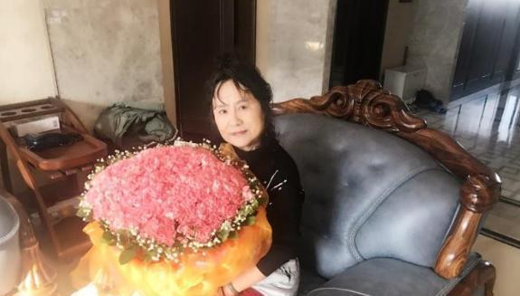 沈腾爸爸长得也太白马王子了吧？陈冠希爸爸同性男友个个颜值逆天