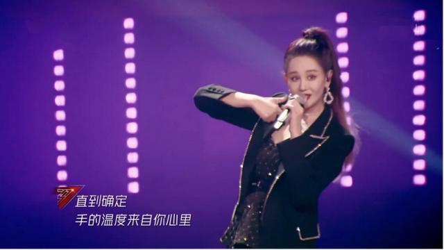 《乘风破浪的姐姐》看女星众生相，争相斗艳却