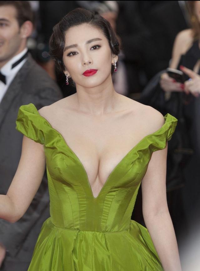 30+张雨绮，40+宁静，50+伊能静，一个比一个性感有料，太飒了