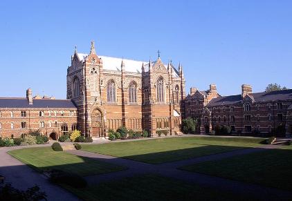 特朗普昨天“退群”今天被告，真是一刻也闲不住啊