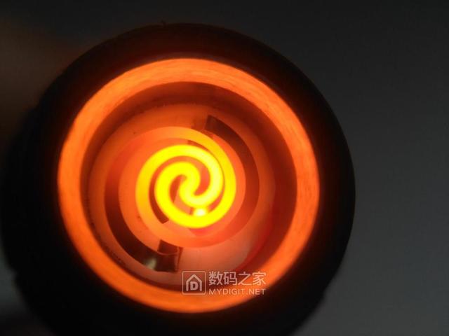 轻轻一吹即可点燃，现代火折子USB充电打火机拆