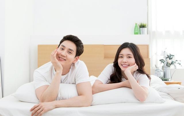 妻子坚持丁克，10年后丈夫忍无可忍，他说：离婚