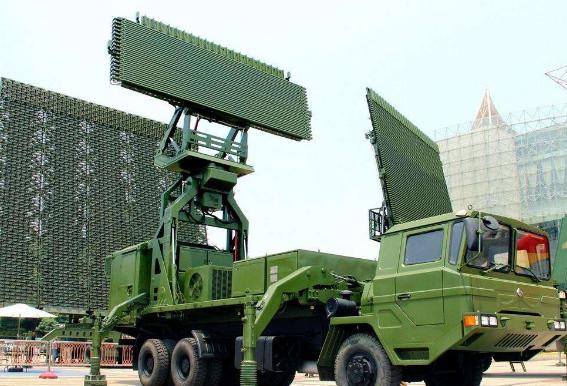 难怪中国武器受欢迎，F22战机抵达就被锁定，军