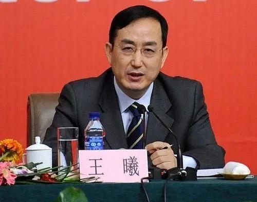 挖人大战开启！54岁半导体专家竟成了副省长？