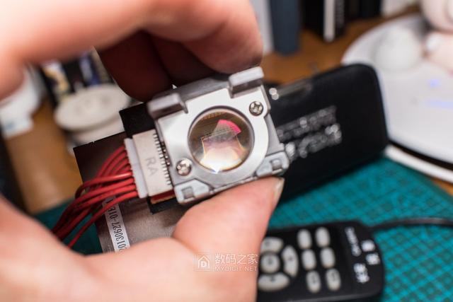 卡西欧CASIO激光+LED短焦投影仪UP50WN拆解，维修偏