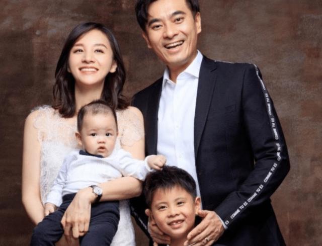 薛之谦为她写《认真的雪》，最后她却嫁给陈龙