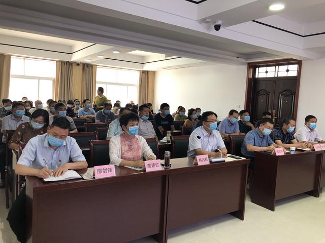 市科技局举行“党课开讲啦”主题党日活动