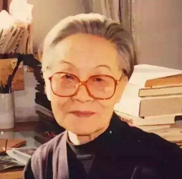 杨绛：一切浮华归于平淡，不争便是最好的争（