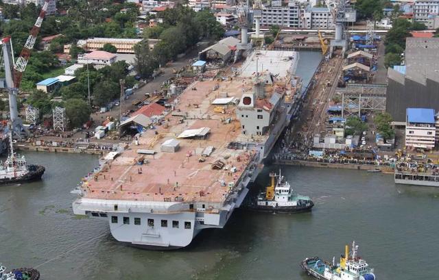 印度对维克兰特号内测，民众异常兴奋，网友：