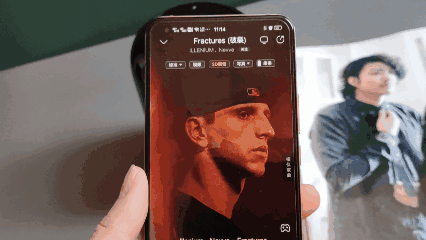 华为AI音箱2电池版：可无线移动的智能AI音箱