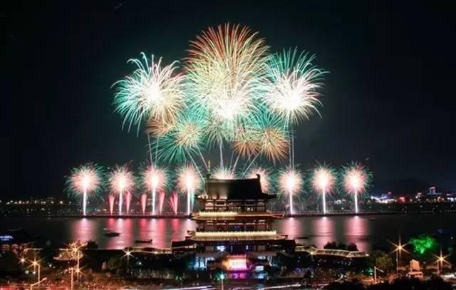 長(zhǎng)沙第一大美女原來(lái)長(zhǎng)這樣！數(shù)十萬(wàn)人跨省而來(lái)，只為看她一眼？