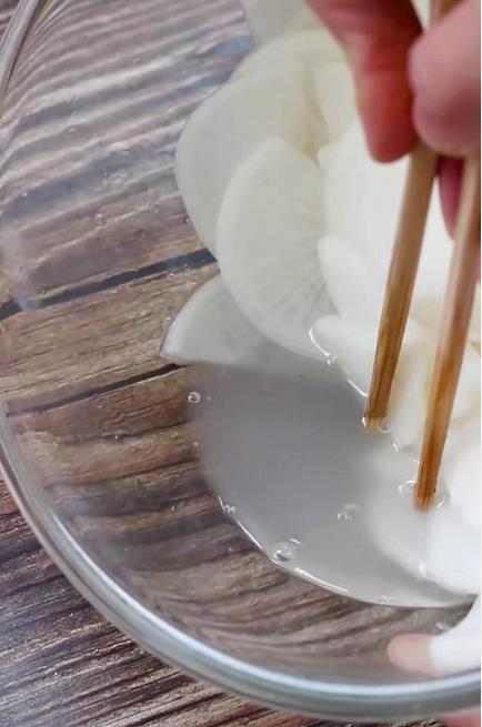 白萝卜这样做，超嫩爽脆夏季必备