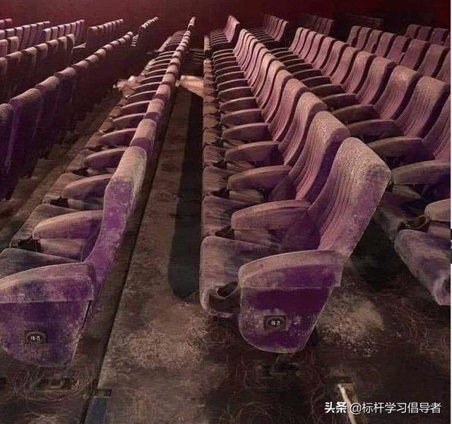 90天巨亏198亿！倒闭3000家后，这个行业正在经历