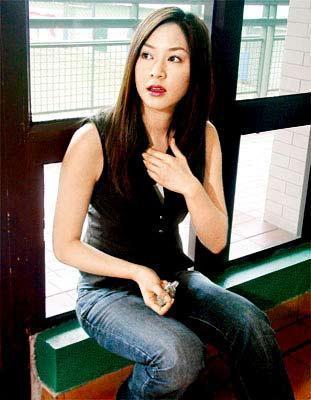 徐子淇的前半生：24岁嫁豪门，8年生4胎，如今稳坐“千亿阔太”