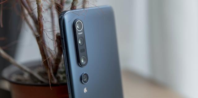 小米手机不比华为赚的少！成年人的世界里没有童话