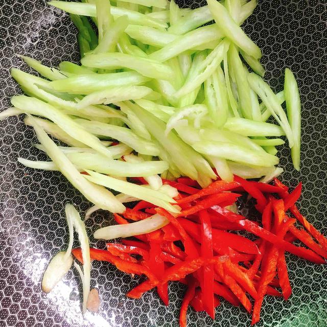 家里条件再差也要给孩子吃它，每周吃2次，补钙