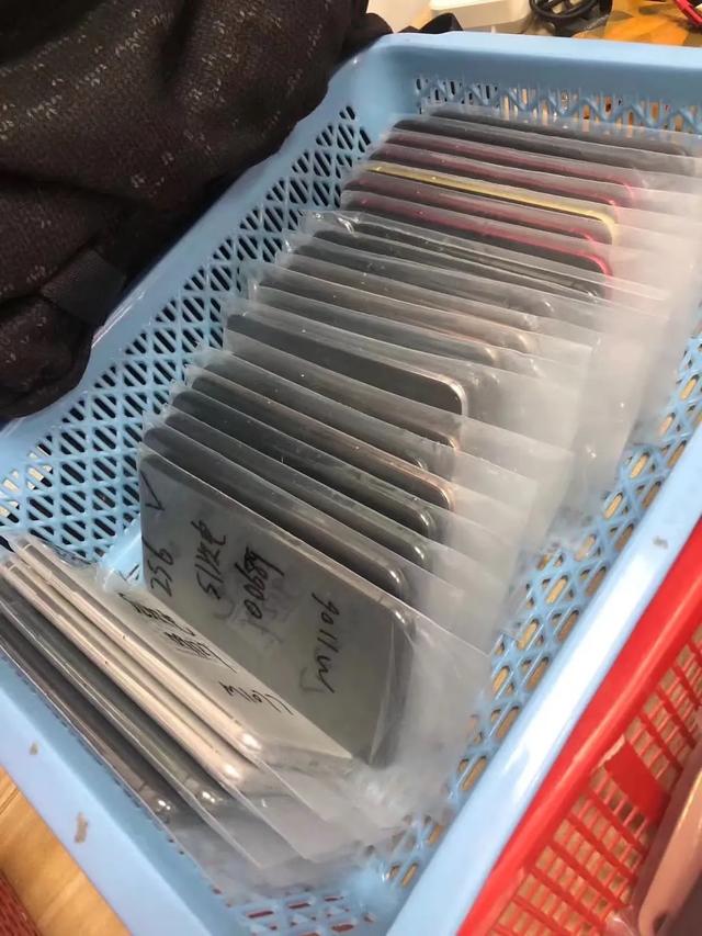 一位6年手机同行吐露心声：做手机又累又不挣钱，宁愿回家卖炒粉