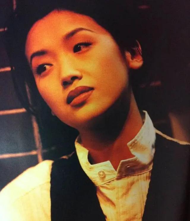 四大天王搭戏，刘德华下跪“求婚”，巅峰隐退